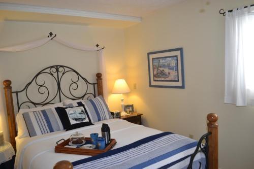 Anchor Inn On The Lake Bed And Breakfast Бренсън Екстериор снимка